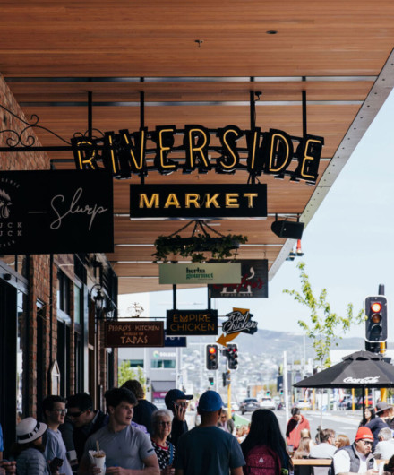 Riverside market